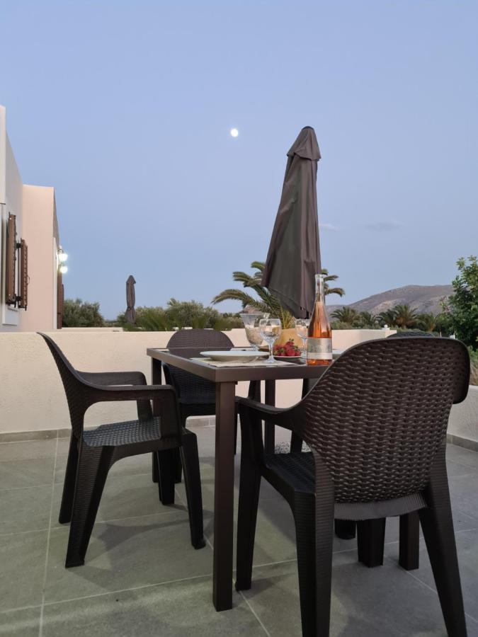 Olivar Suites ปาเลกาสตรอน ภายนอก รูปภาพ