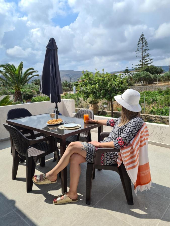 Olivar Suites ปาเลกาสตรอน ภายนอก รูปภาพ
